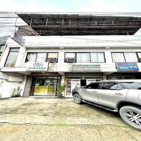 Oyo 910 Sabaidee Suites 曼达维市 外观 照片